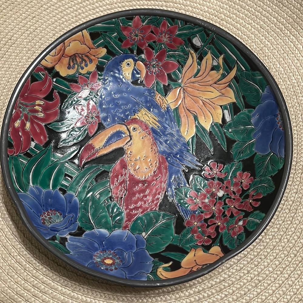 Neiman Marcus Enamel Floral Bowl Plate ✨✨